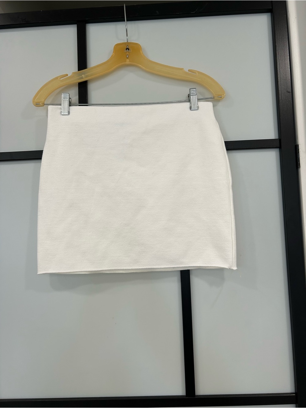 Zara White Mini Skirt - Simple Tailored Silhouette